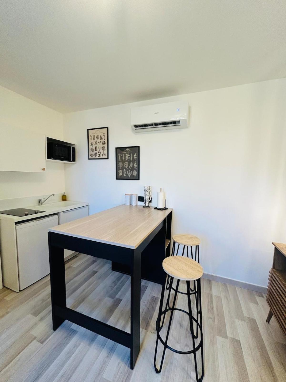 Appartement Charmant Proche Gare Tours Exterior foto