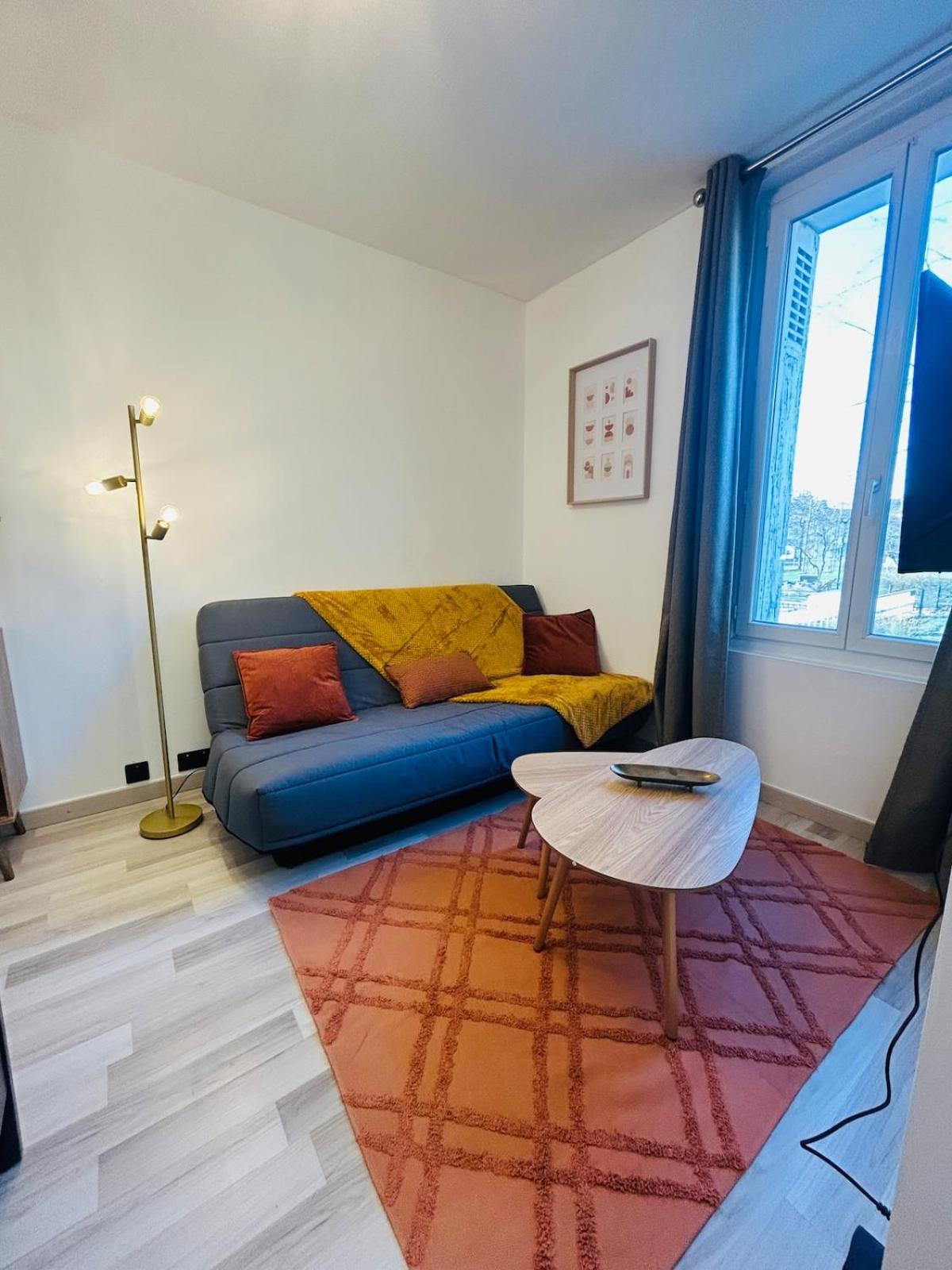 Appartement Charmant Proche Gare Tours Exterior foto