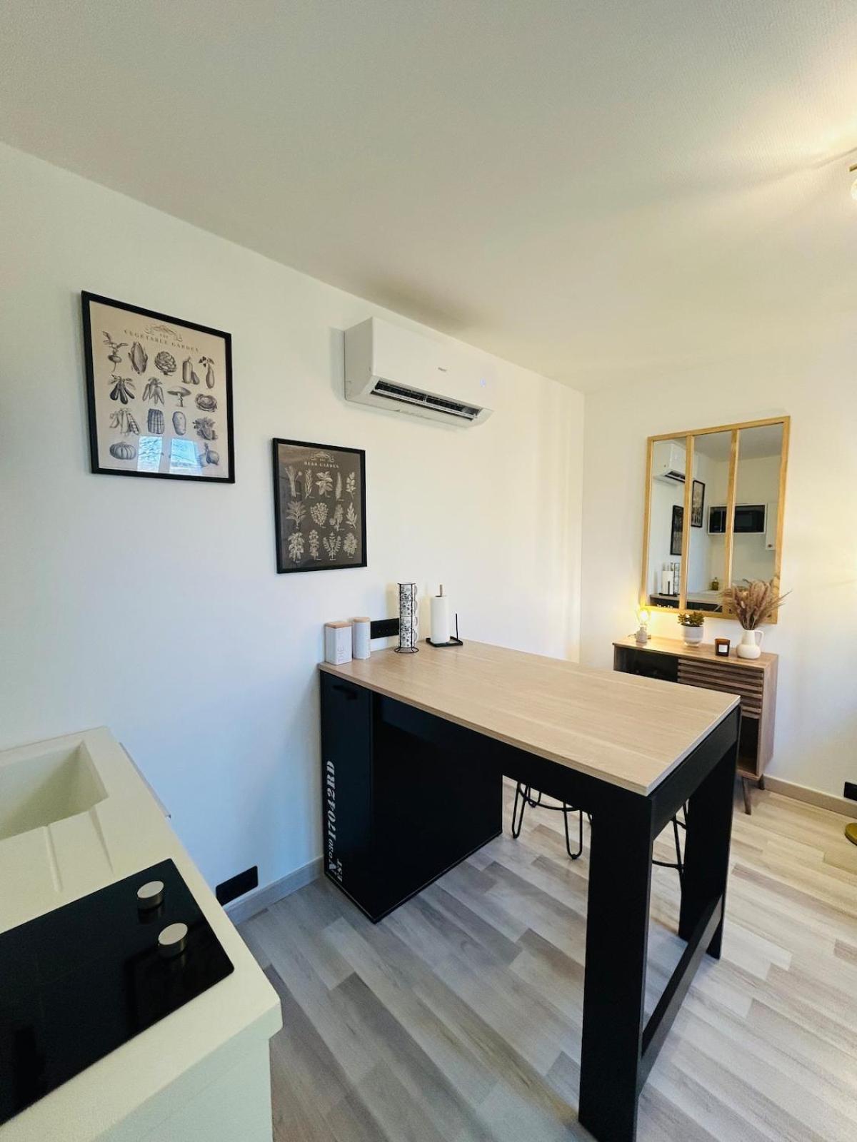 Appartement Charmant Proche Gare Tours Exterior foto